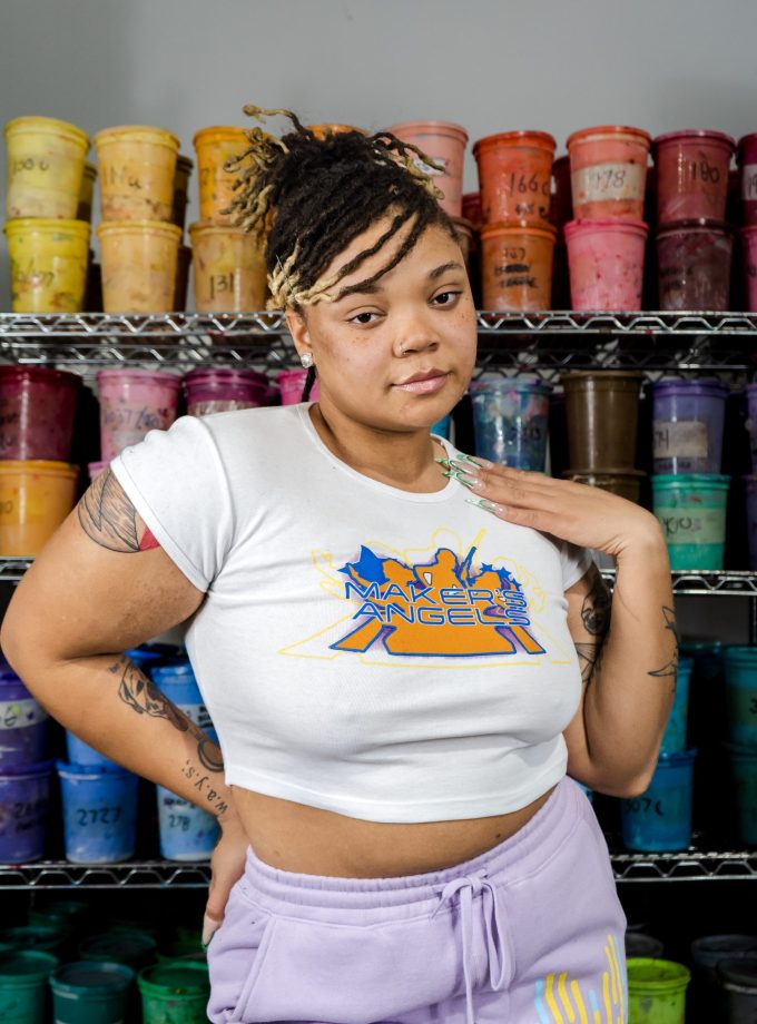 MAKER'S ANGELS CROPPED TEE